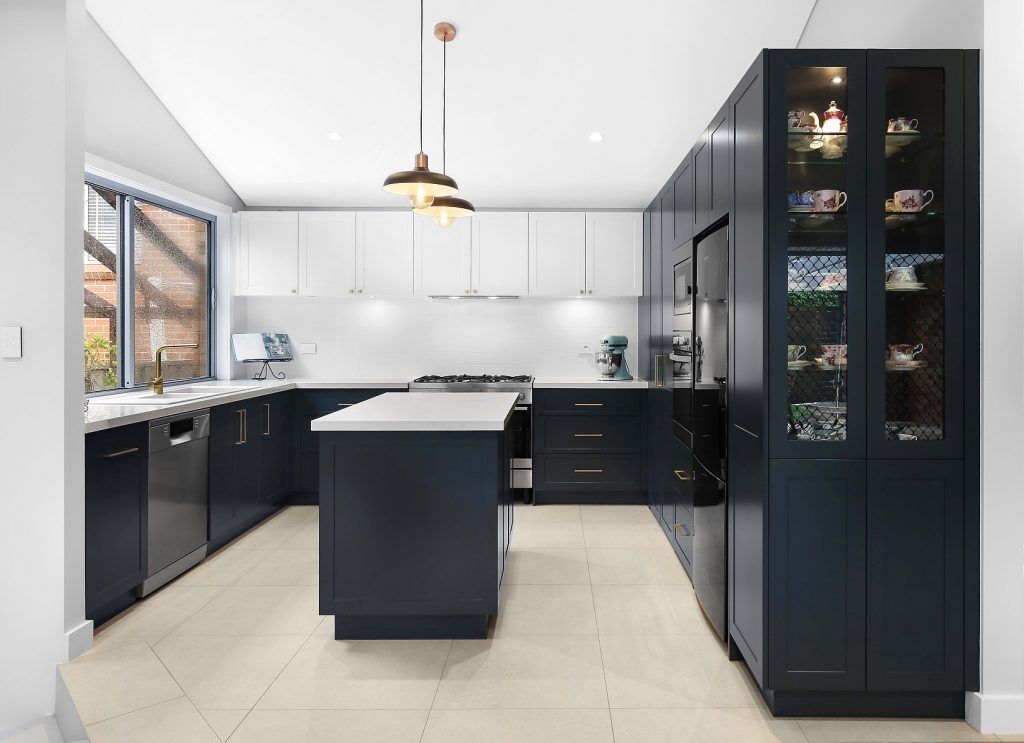 AFTER Barden Ridge Kitchen Renovation, Veneer / Polyurethane Kitchen with Island Bench