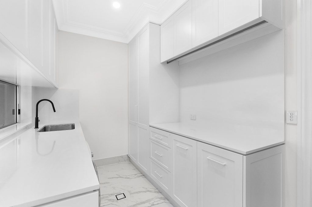 Polyurethane Shaker Style laundry with hanging rail - Kellyville, Sydney