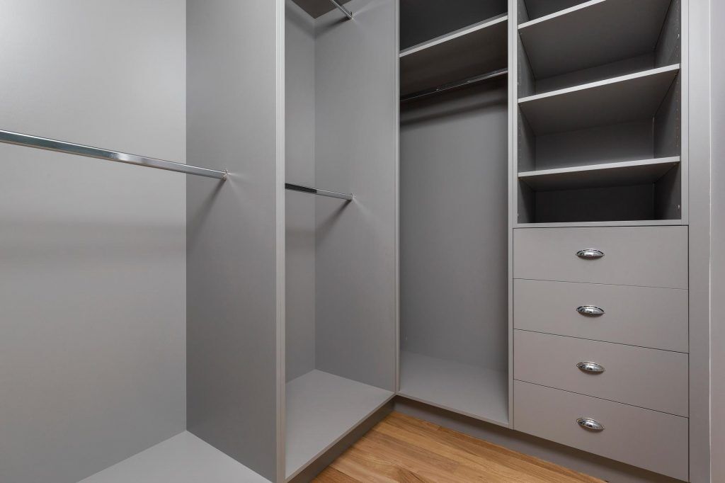 Walk-in wardrobe in Laminex Tornado - Freshwater, Sydney