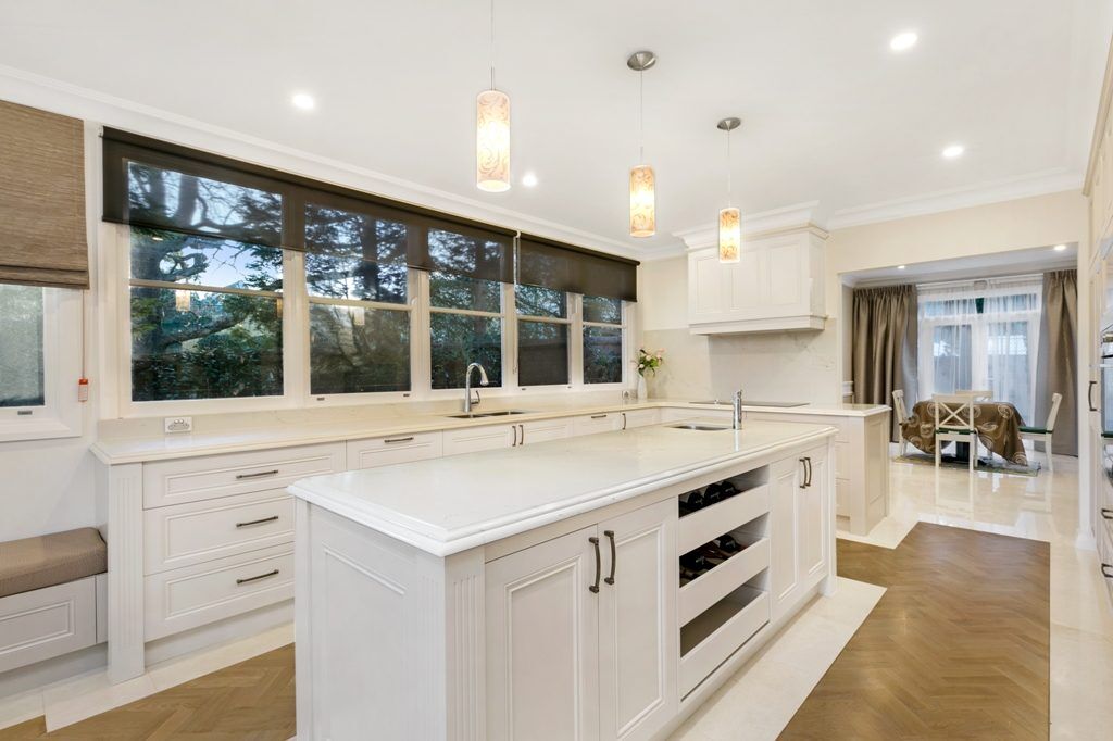 Turramurra Kitchen, Polyurethane / French Provincial Style