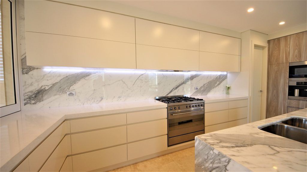 Sans Souci Sydney, Satin Polyurethane and Cleaf Timber Grain kitchen